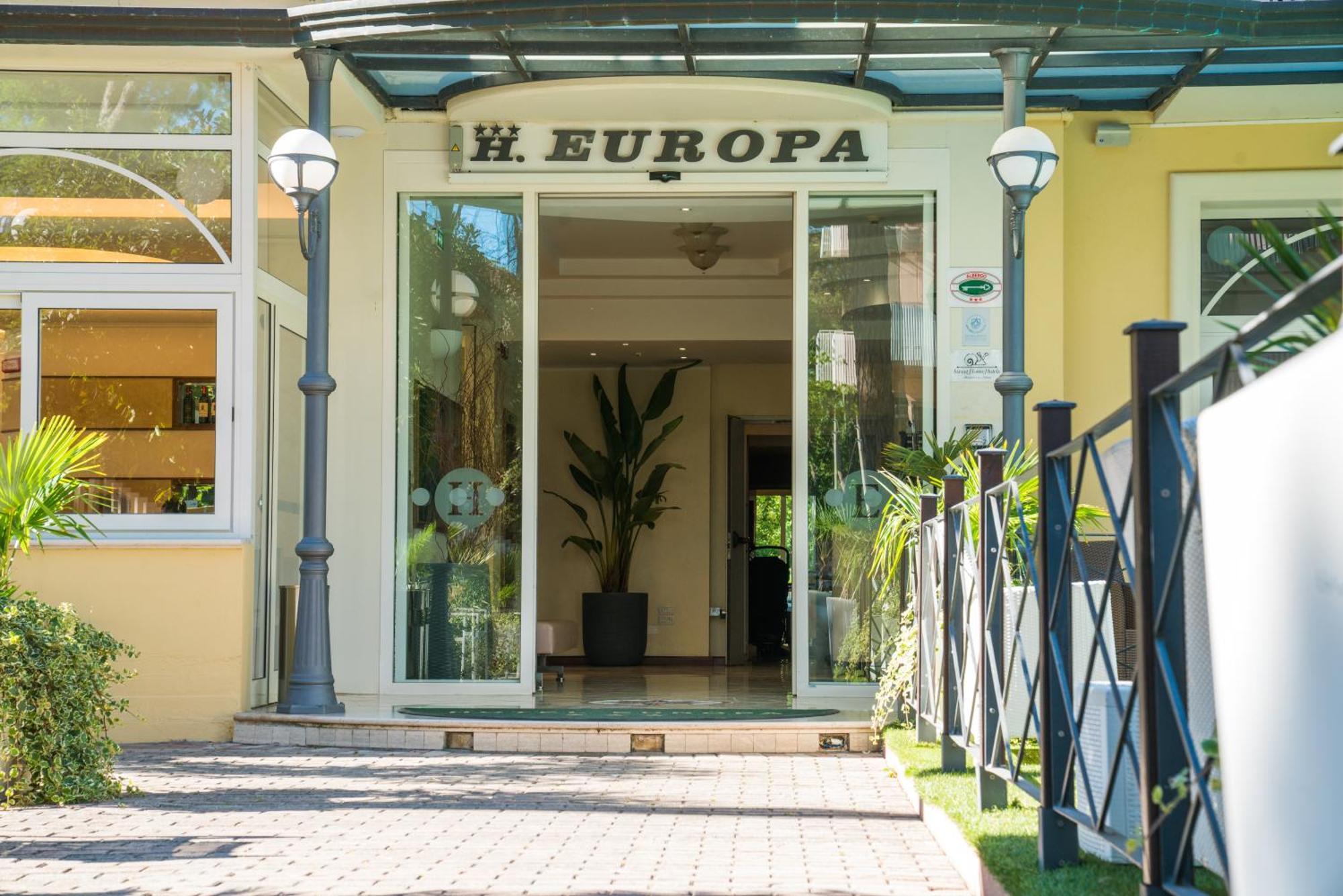 Hotel Europa Морской Милан Экстерьер фото